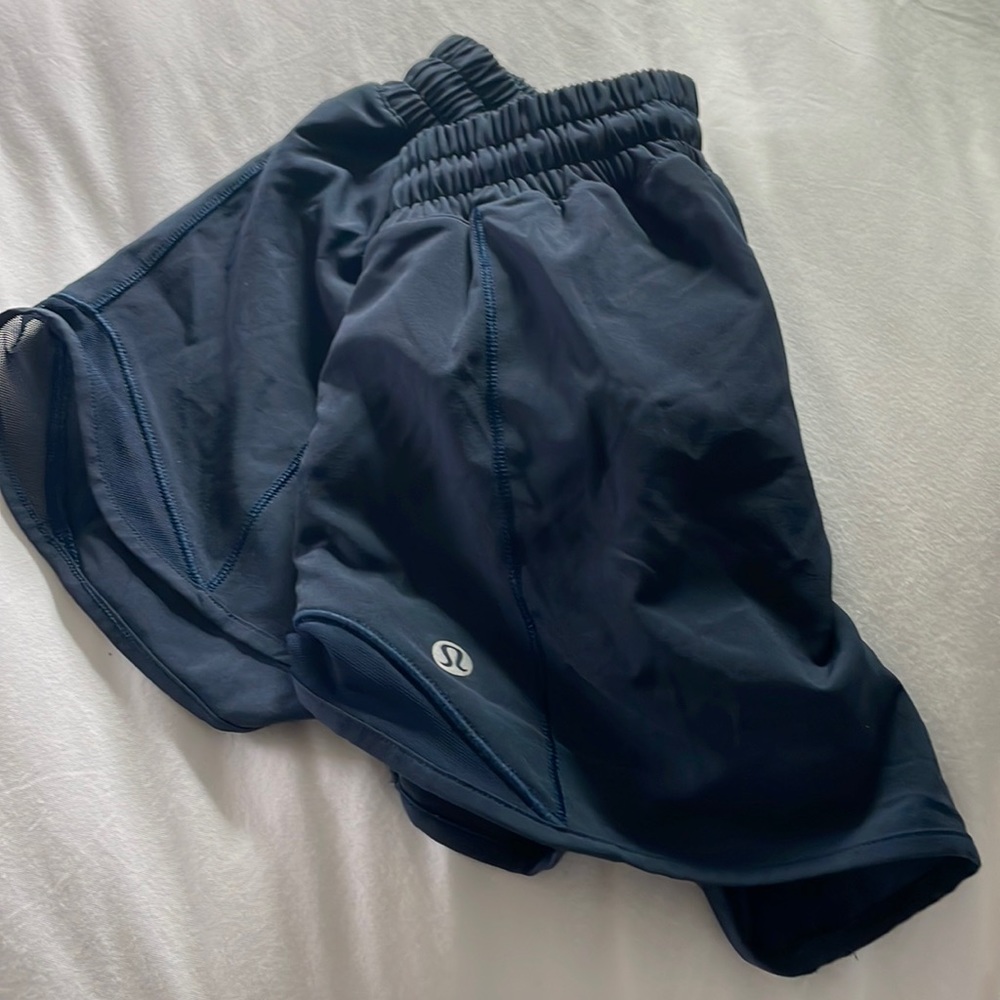 Lululemon Hotty hot Navy blue size 2